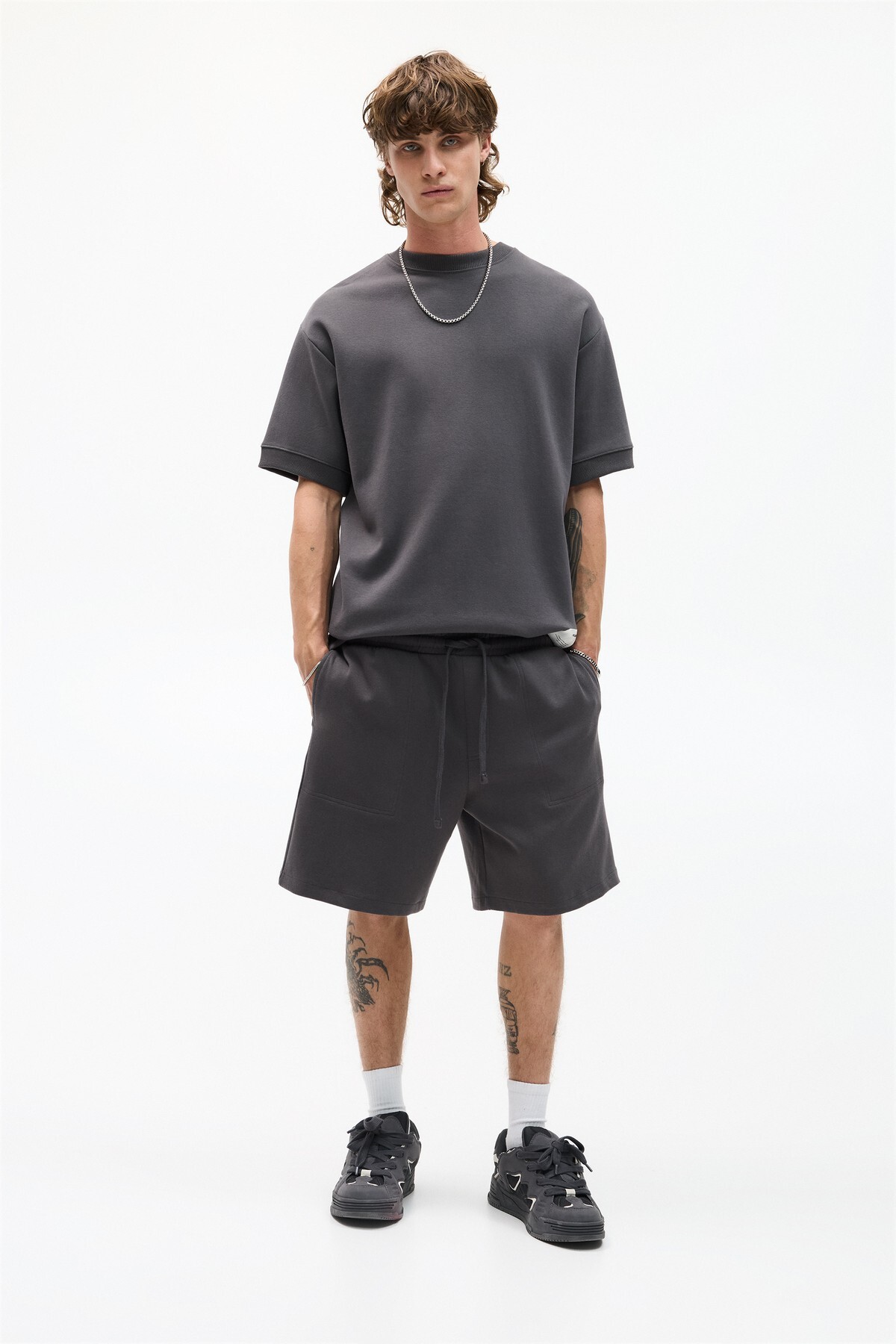 تصویر شلوارک مردانه فاق نرمال راسته | پول اند بیر Pull & Bear 7696903 