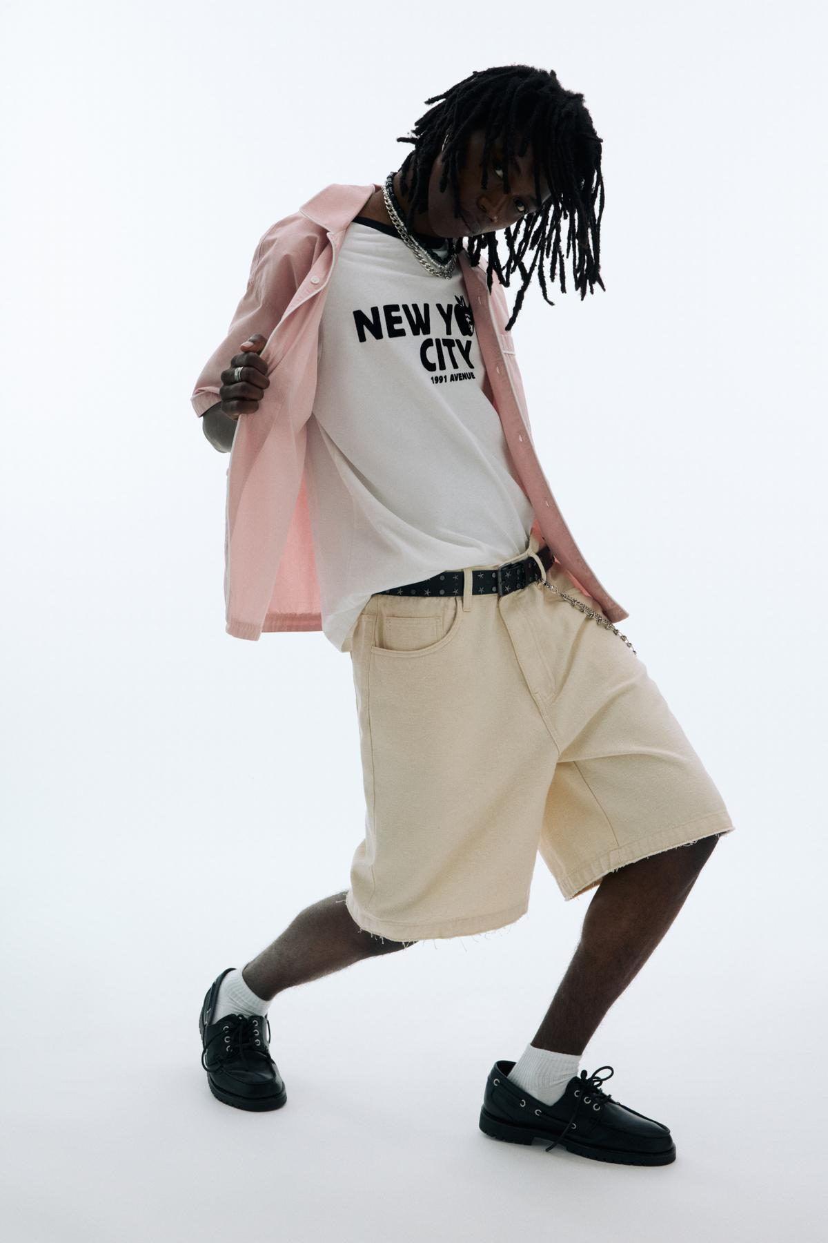 تصویر شلوارک مردانه فاق نرمال راسته | پول اند بیر Pull & Bear 7696508 